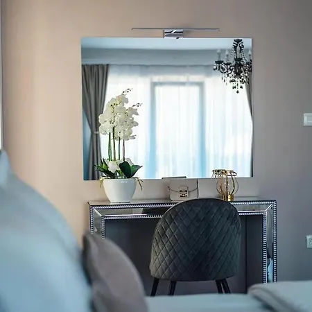 Viktoria With Private Pool, Barbecue, Gym, Children's Playground Krivodol