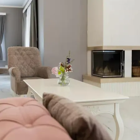 Viktoria With Private Pool, Barbecue, Gym, Children's Playground * Krivodol