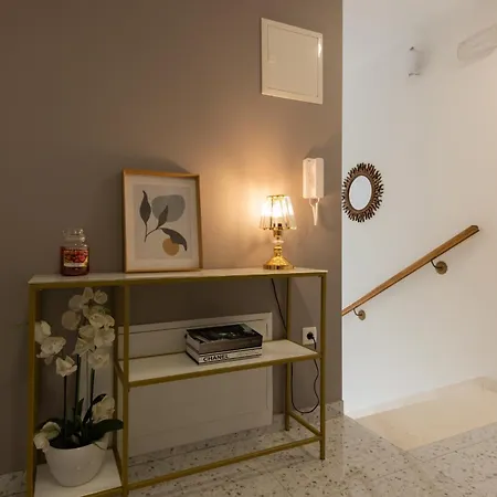 Viktoria With Private Pool, Barbecue, Gym, Children's Playground